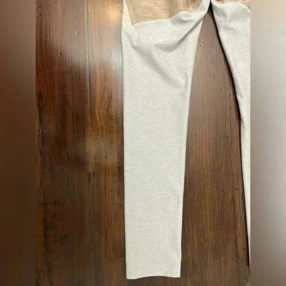 Outdoor Voices Size Small 7/8 Dipped Legging Oatmeal Desert Cloud Yoga Workout - Picture 12 of 14